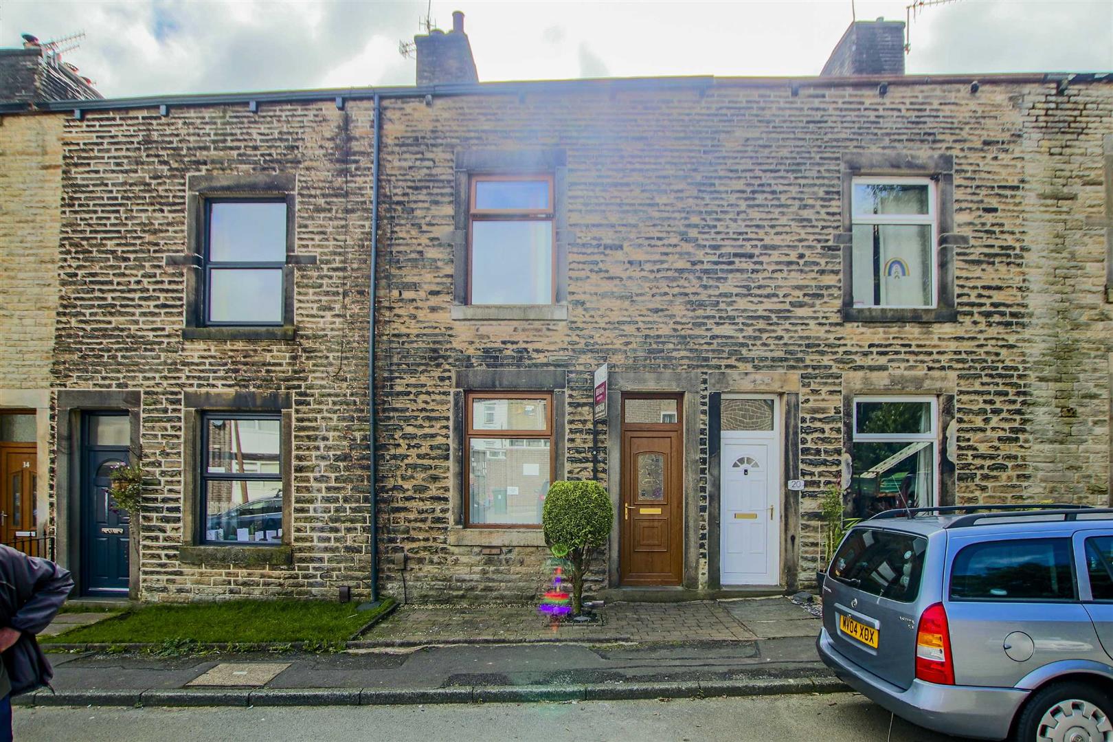 4 Bed Terraced House For Sale - Main Image